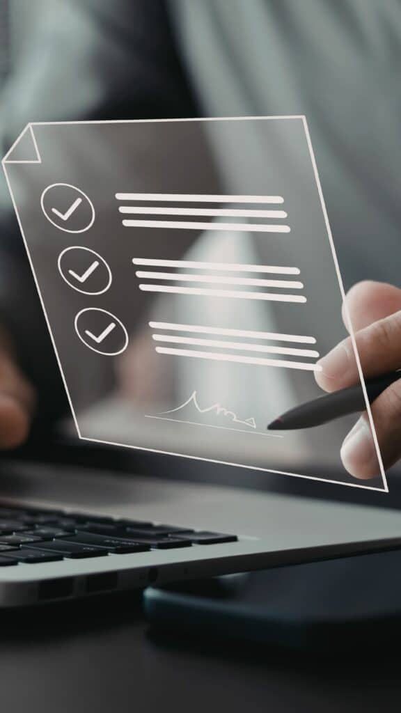 Checklist numérique signée illustrant les obligations de vérification de l'état des risques pour les agents immobiliers et notaires