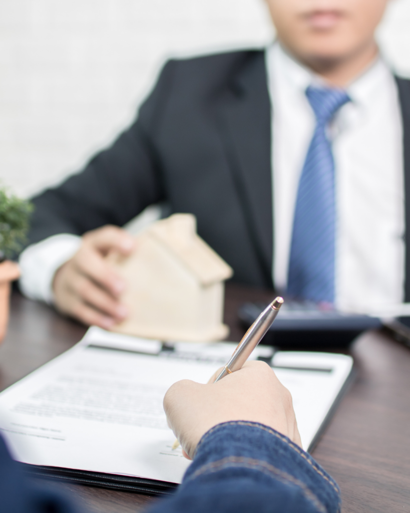Pourquoi l’acquéreur a été condamné malgré l’absence de mandat entre lui et l’agence